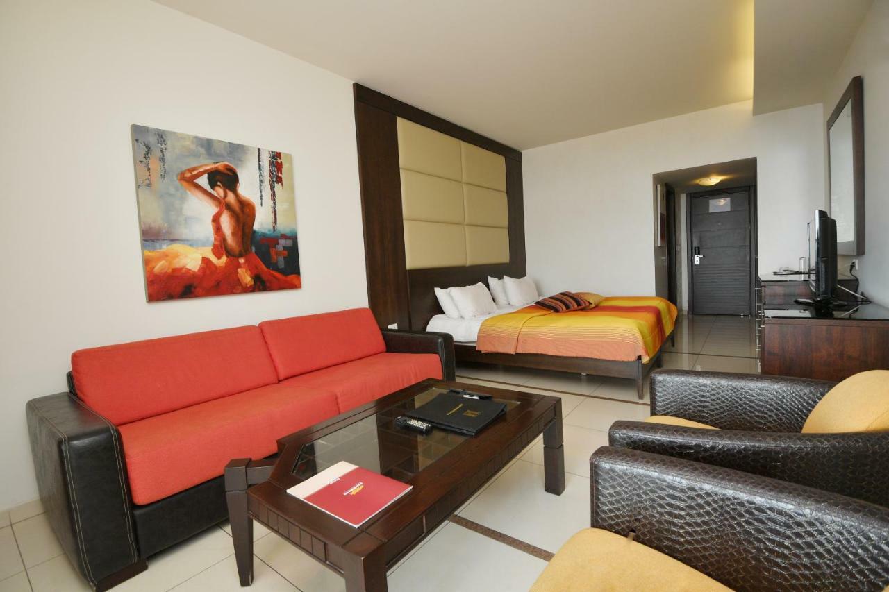 Hollywood Inn Boutique Hotel Jounieh Exterior photo