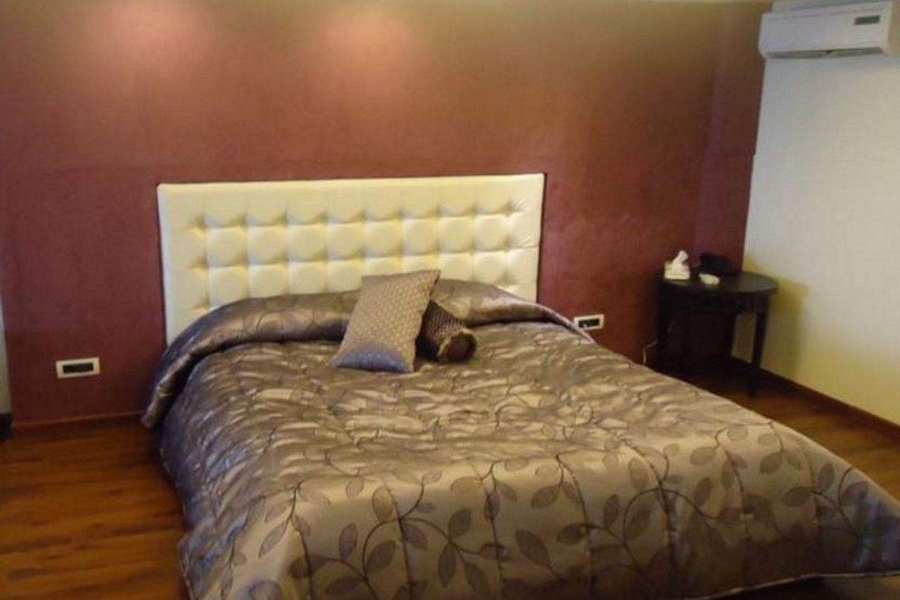 Hollywood Inn Boutique Hotel Jounieh Exterior photo
