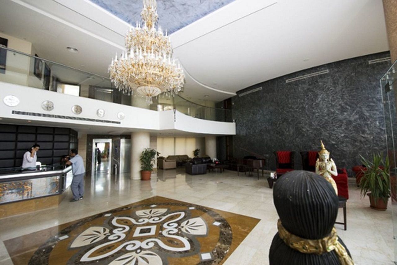 Hollywood Inn Boutique Hotel Jounieh Exterior photo